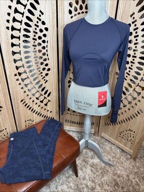 Santiny Women’s Long Sleeve Athletic Crop Top - Navy